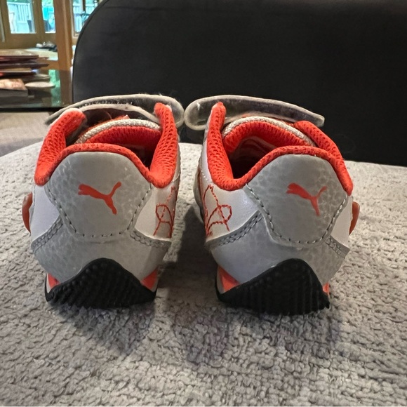 Puma Baby Light Up Sneakers, 12-18 months (like new!) - Picture 3 of 4